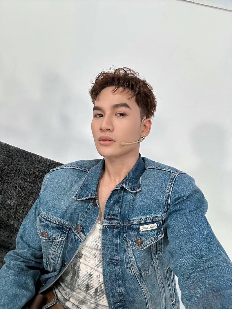 Ảnh Ali Hoàng Dương ngầu với ánh mắt sắc lạnh