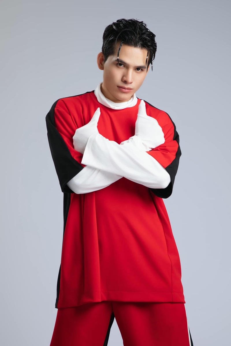 Ảnh Quốc Thiên đẹp trai với ánh mắt đầy cuốn hút