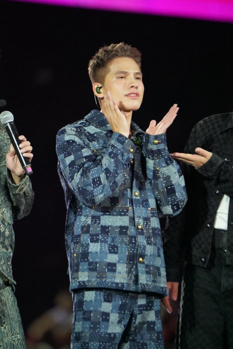 Ảnh Quốc Thiên ngầu với biểu cảm lạnh lùng ấn tượng