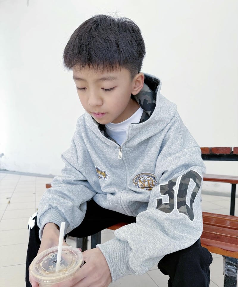 Ảnh cậu bé tuổi teen trong ảnh trai đẹp 13 tuổi