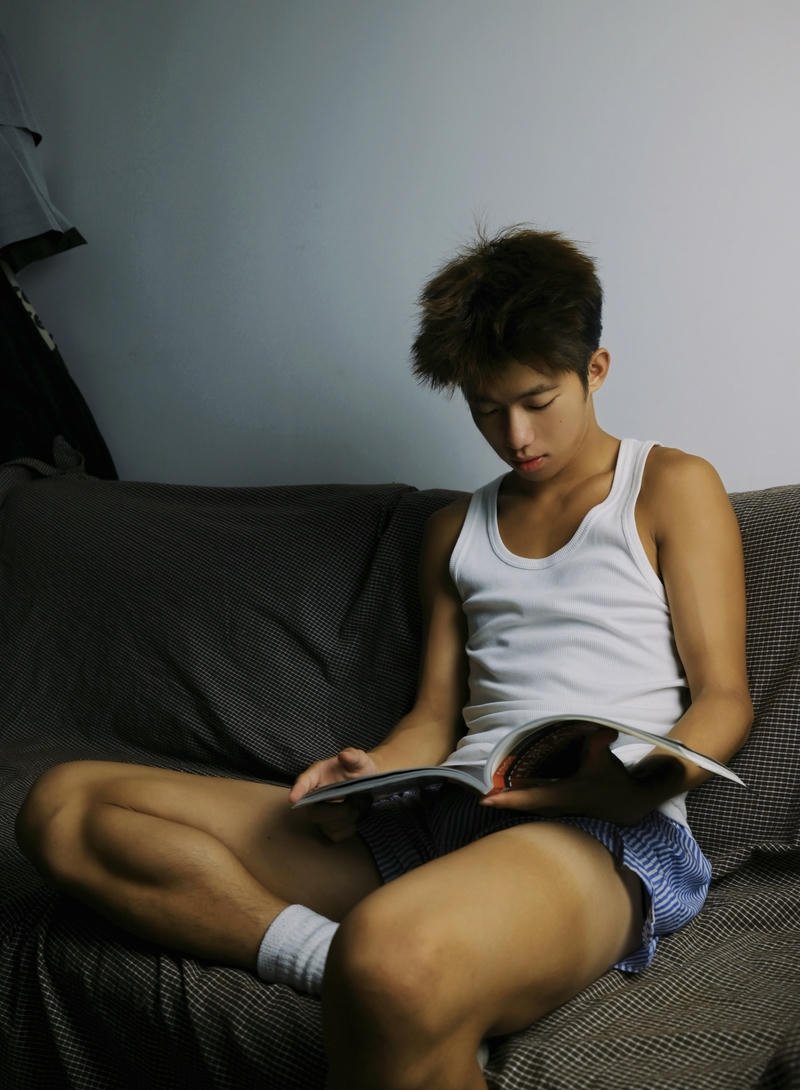 Ánh mắt cuốn hút của nam sinh nổi bật trong ảnh trai đẹp 2k11