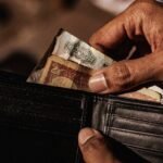 Ảnh meme hết tiền thumbnail