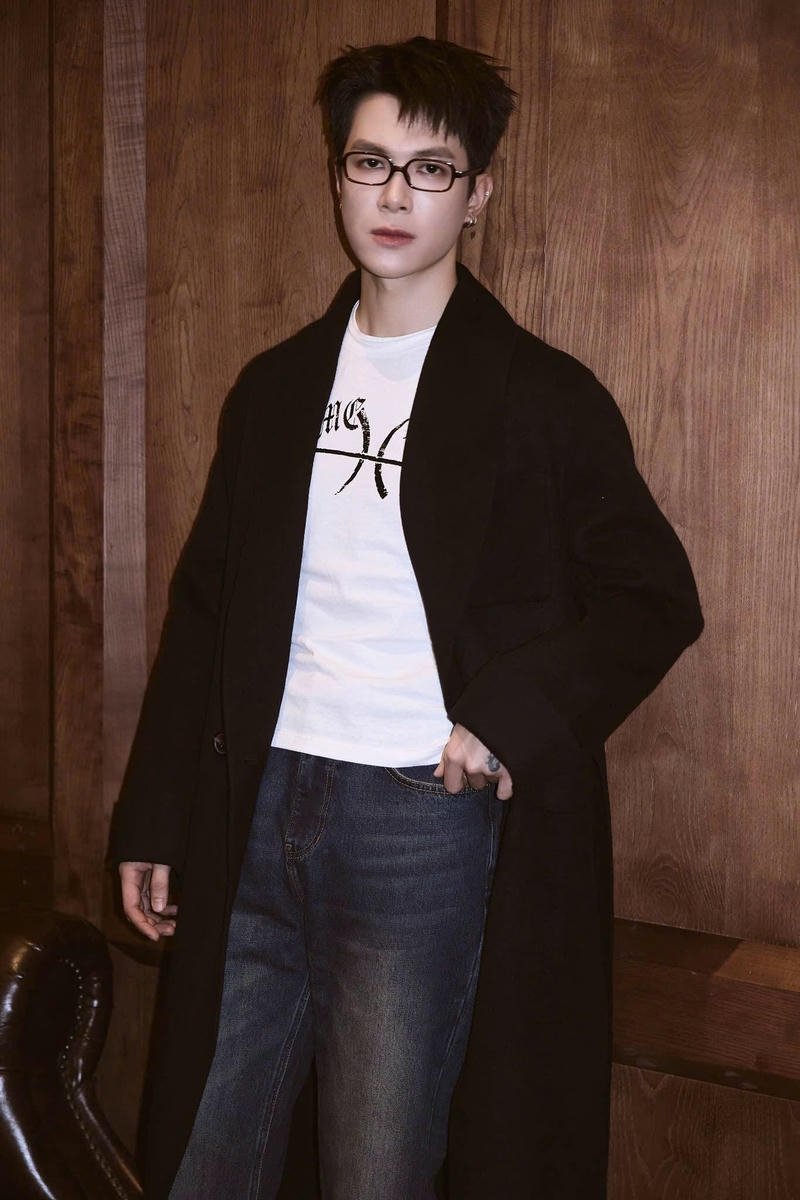 Ảnh thời trang nam tính của Anh Tú Atus