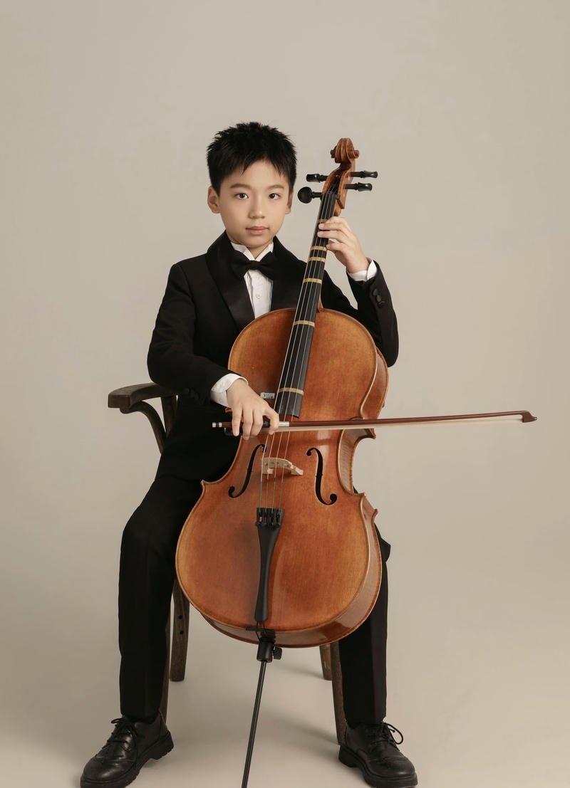 Ảnh trai đẹp 10 tuổi ánh nhìn trong trẻo tự nhiên