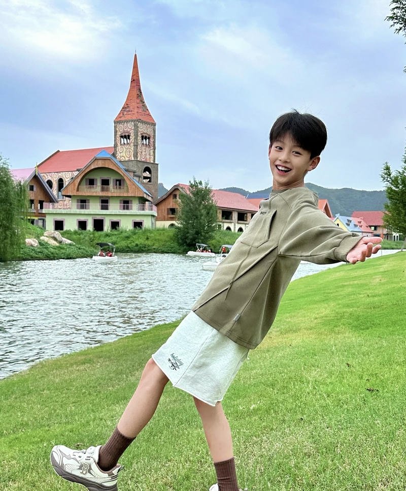 Ảnh trai đẹp 13 tuổi hồn nhiên tuổi teen