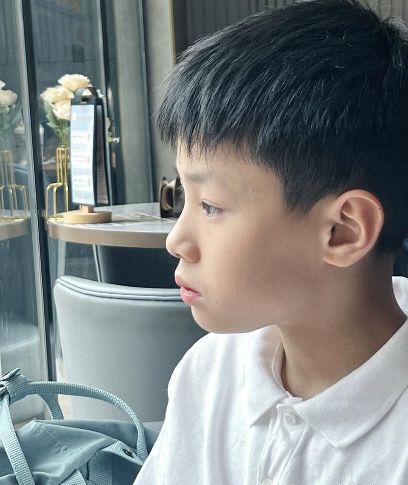 Ảnh trai đẹp 2k12 với ánh mắt trong trẻo của chàng trai