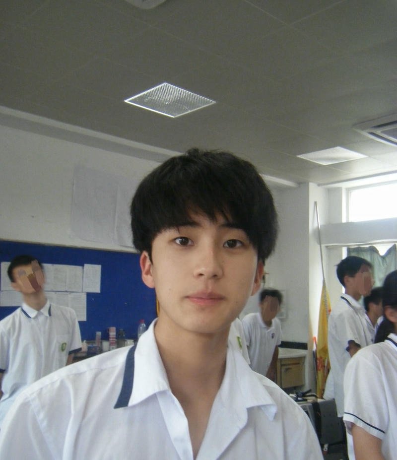 Ảnh trai đẹp 2k7 phong cách Hàn Quốc của nam sinh