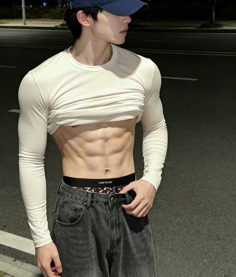 Ảnh trai đẹp 6 múi phong cách thể thao đầy cuốn hút