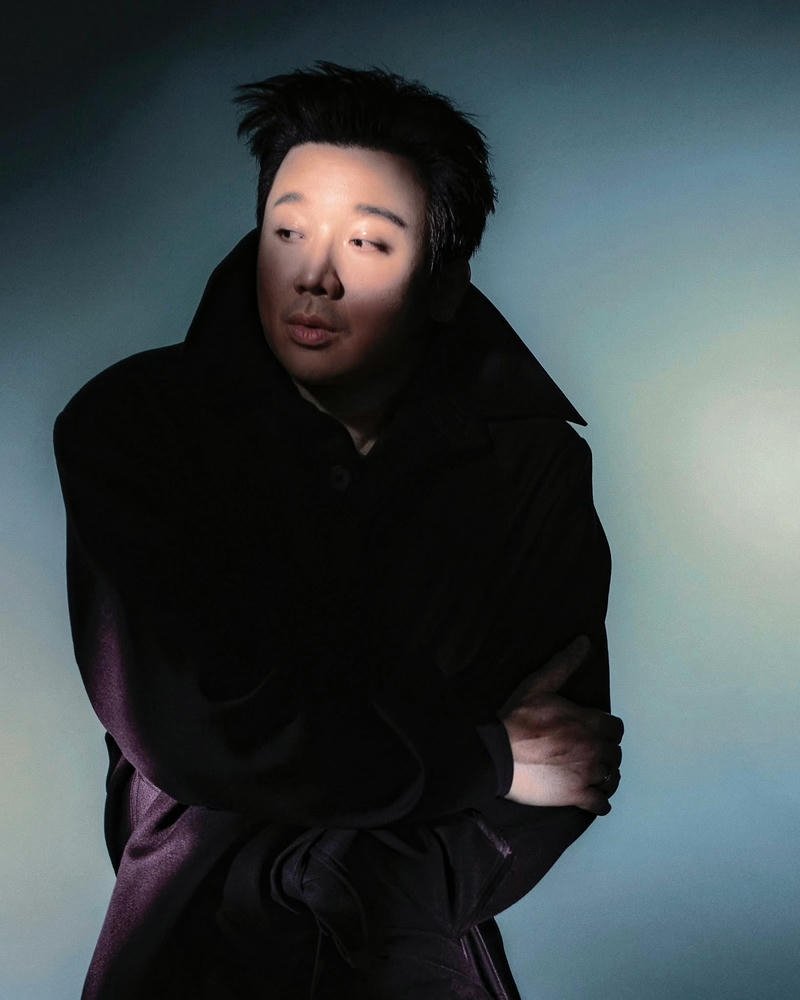 Biểu cảm ngầu phong cách độc đáo Trấn Thành