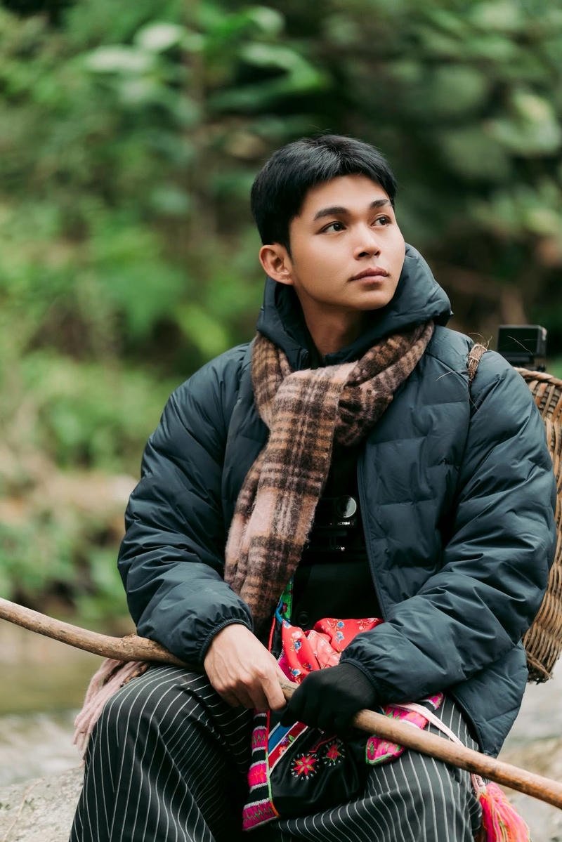 Biểu cảm tự nhiên hình nền Jun Phạm đẹp trai