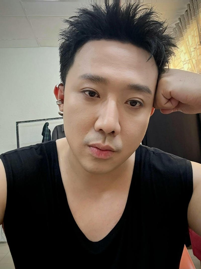 Biểu cảm tự nhiên thân thiện Trấn Thành