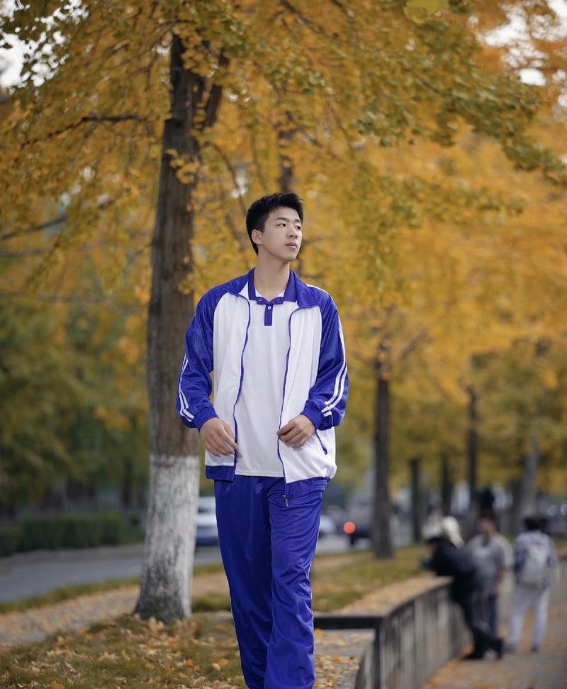 Bức hình trai đẹp K9 ánh nhìn tự nhiên rõ nét