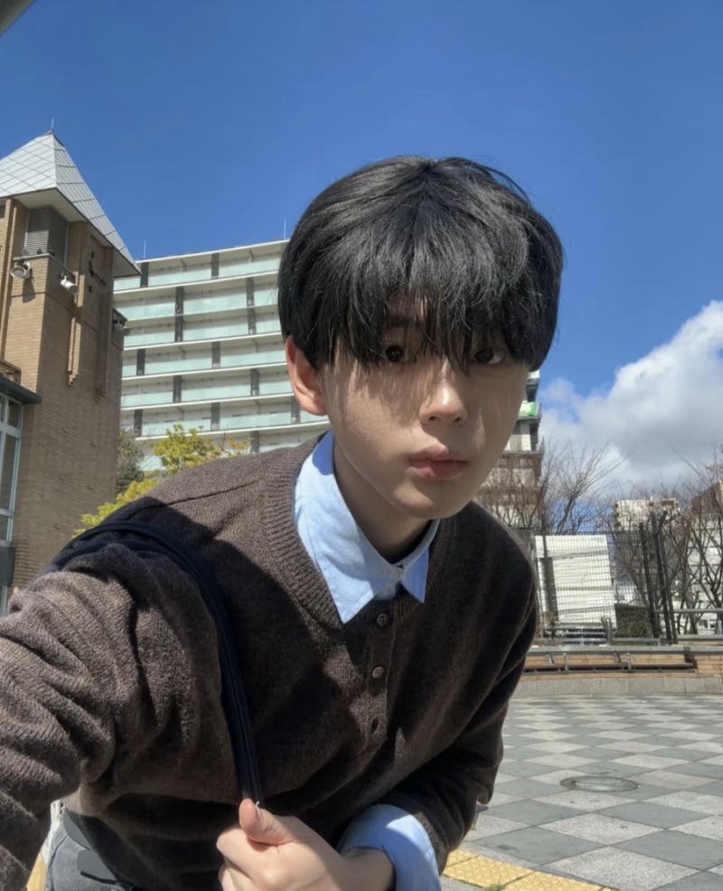 Bức hình trai đẹp Trung Quốc gương mặt đẹp trai thư sinh