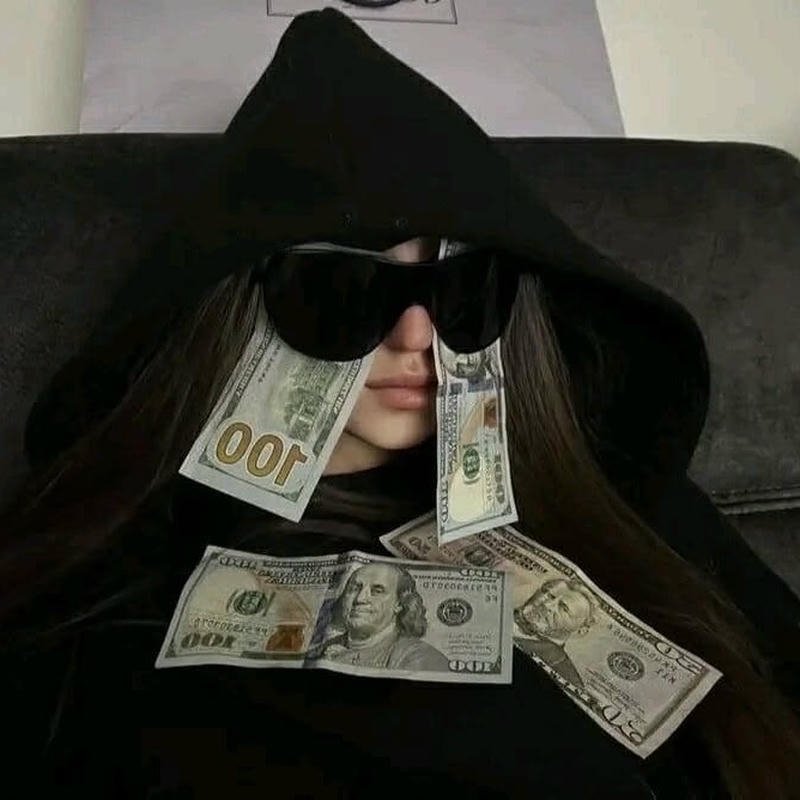 Cảm giác an tâm khi dư dả tiền bạc meme tiền