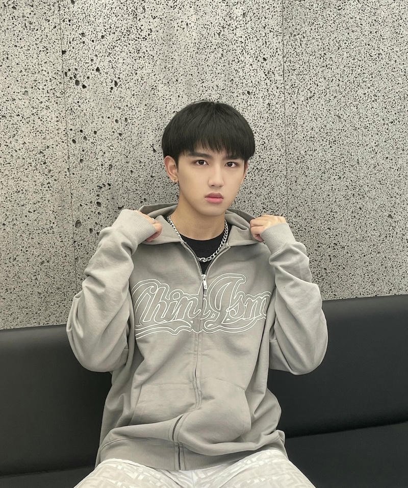 Chân dung nam sinh điển trai trong ảnh trai đẹp 2k7