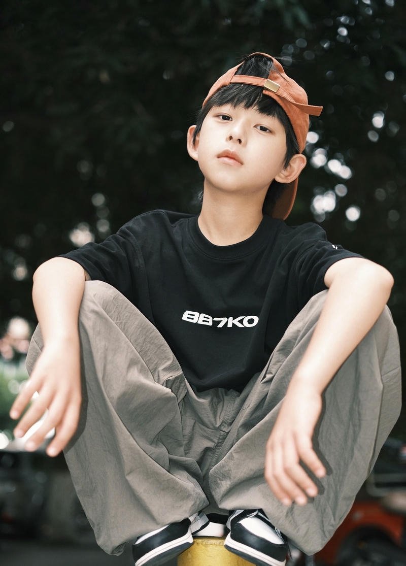 Chân dung nam sinh trẻ trung xuất hiện trong ảnh trai đẹp 2k11