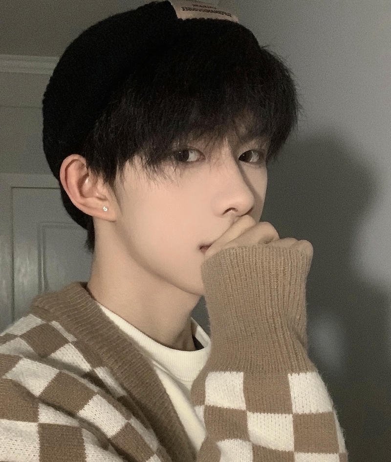 Chân dung sáng sủa chuẩn ảnh trai đẹp cute