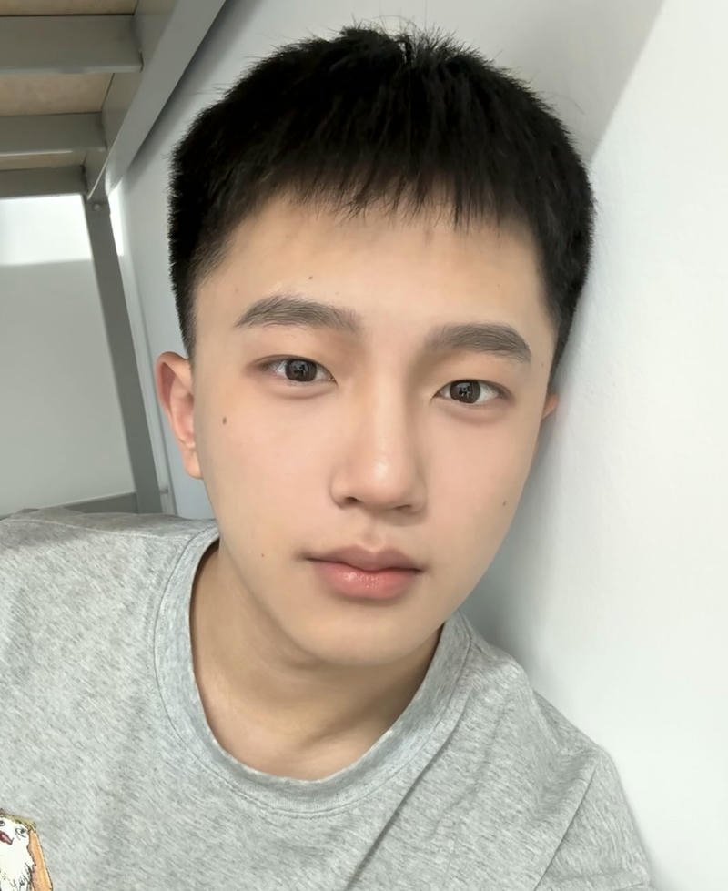 Chàng trai điển trai trong bộ ảnh trai đẹp 2k7 đẹp nhất