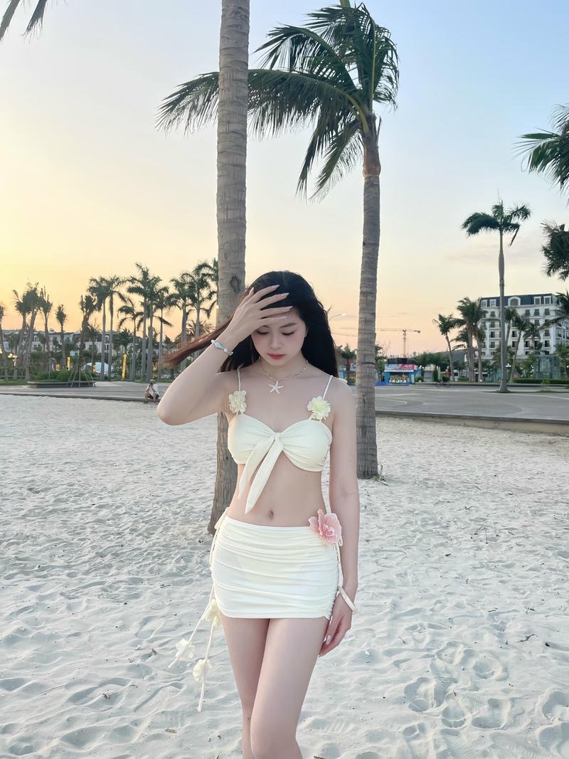 Cô nàng mlem với phong cách trẻ trung đáng yêu