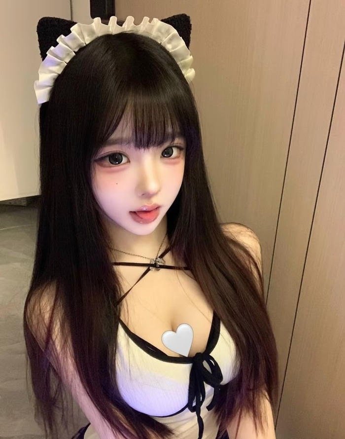 Cosplay mèo gái xinh với phong cách cute girl