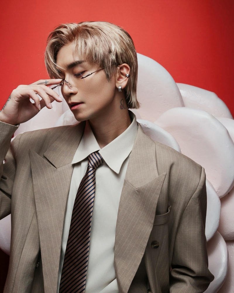 Góc nghiêng cuốn hút trong ảnh BB Trần đẹp trai