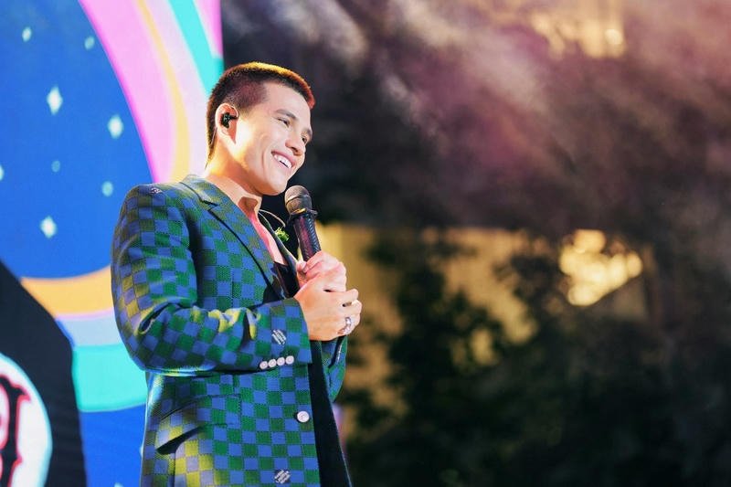 Góc nghiêng thần thái của Quốc Thiên nổi bật