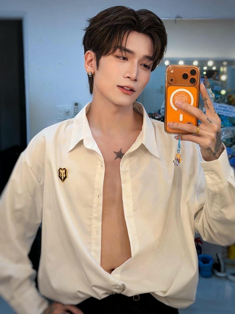 Gương mặt biểu cảm đa dạng trong ảnh BB Trần