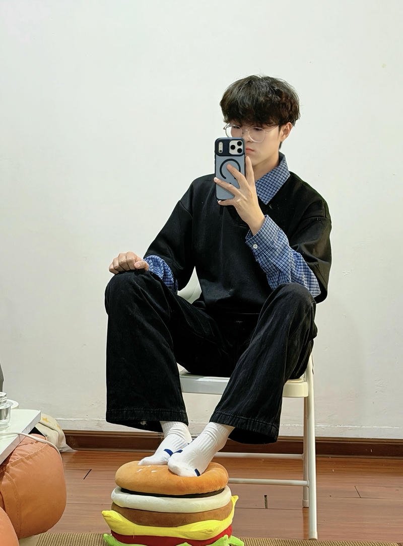 Gương mặt nam sinh trẻ trung trong ảnh trai đẹp 2k8 cực mê