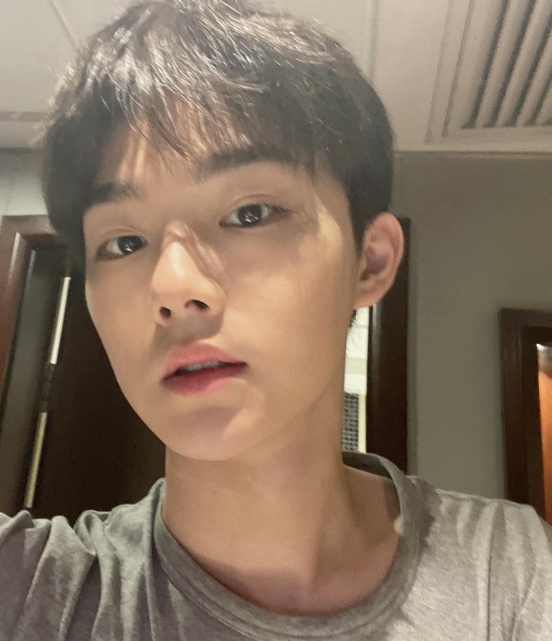 Gương mặt nam sinh trong ảnh trai đẹp 2k7