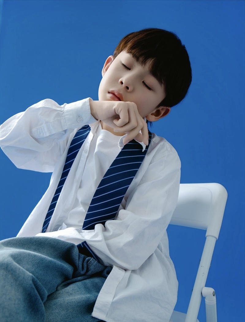 Gương mặt sáng nổi bật trai đẹp 13 tuổi cực mê