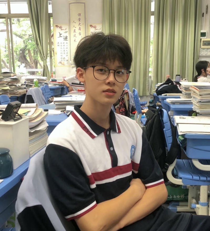 Hình ảnh học sinh nam đẹp trai gương mặt sáng