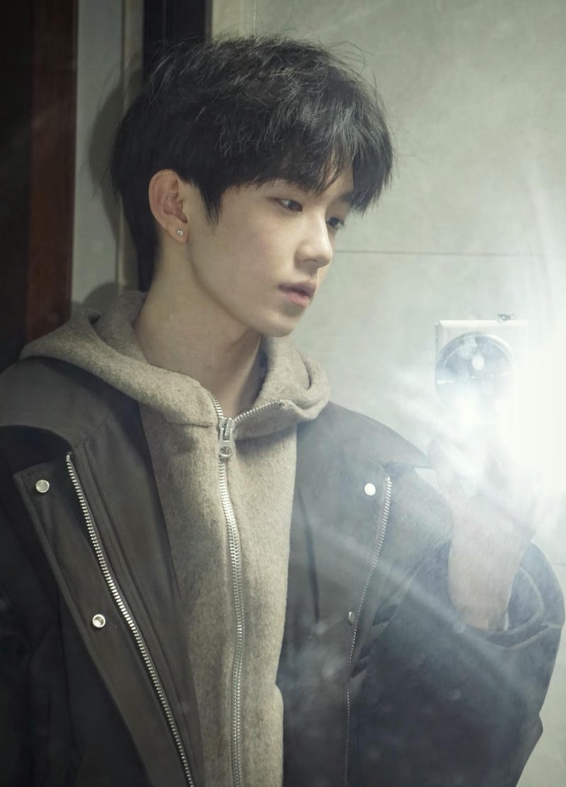 Hình ảnh trai Douyin phong thái bí ẩn gương mặt cuốn hút