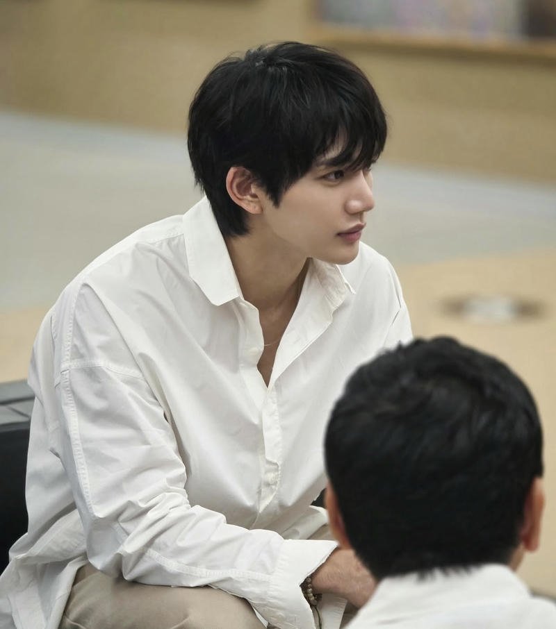 Hình ảnh trai đẹp Hàn Quốc khuôn mặt điển trai