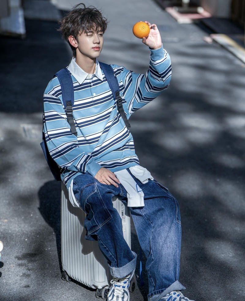 Hình ảnh trai đẹp K9 khuôn mặt cân đối nhẹ nhàng