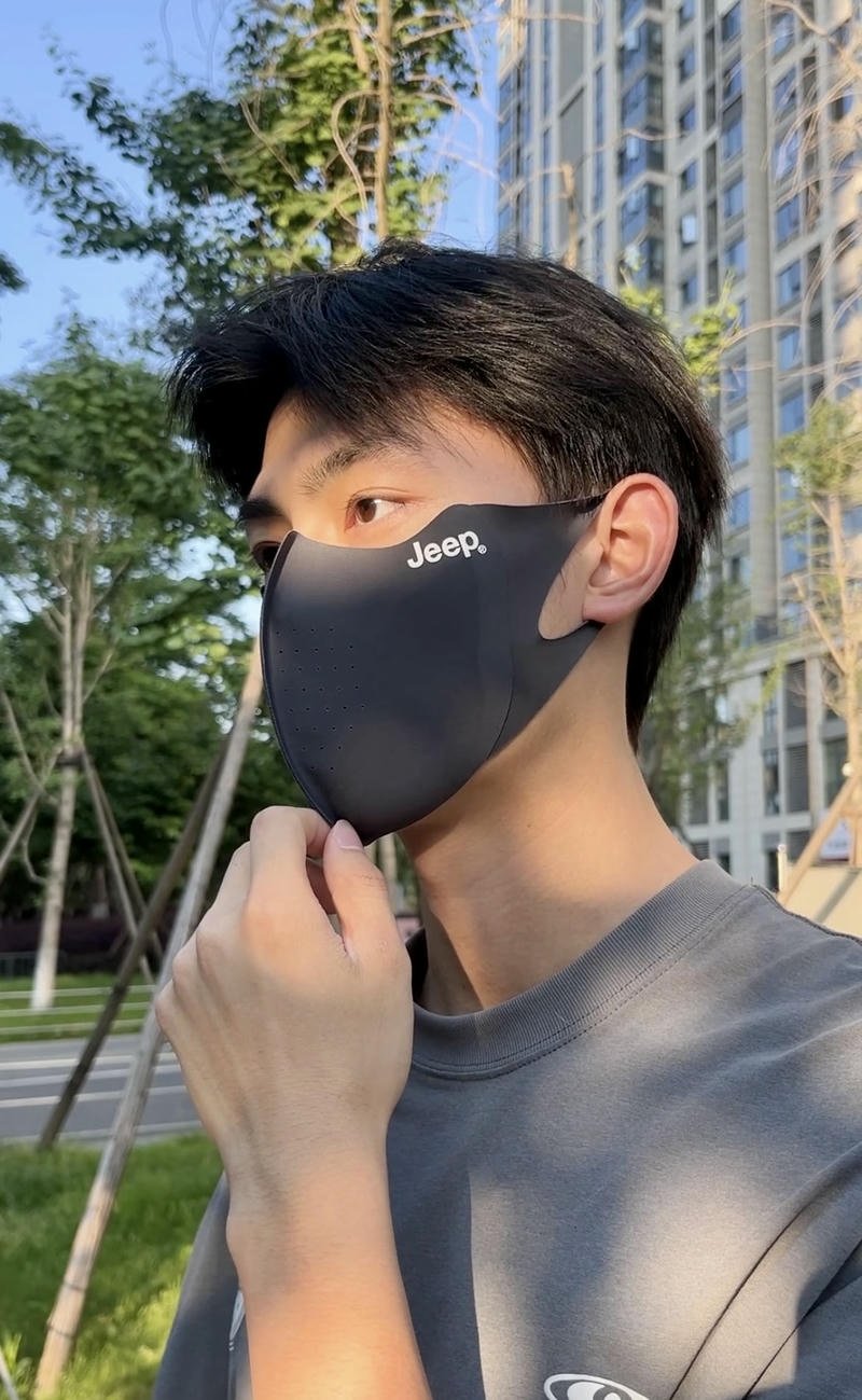 Hình ảnh trai đẹp đeo khẩu trang khuôn mặt cân đối