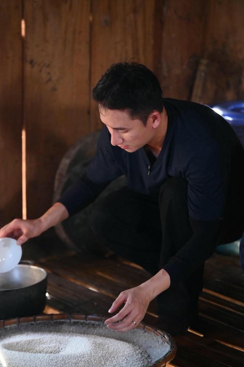 Hình nền Phan Mạnh Quỳnh tông tối nghệ thuật