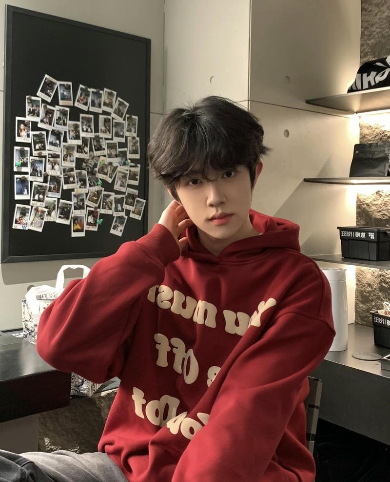 Khoảnh khắc ngại ngùng của trai đẹp dễ thương