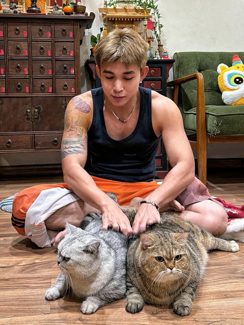 Khoảnh khắc ngẫu hứng trong bộ ảnh Jun Phạm