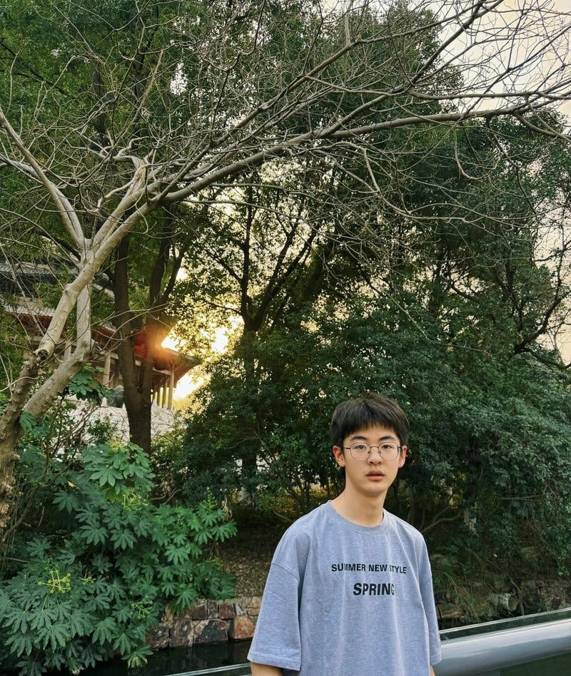 Khoảnh khắc nhìn xa đầy cảm xúc của ảnh trai đẹp 2k11