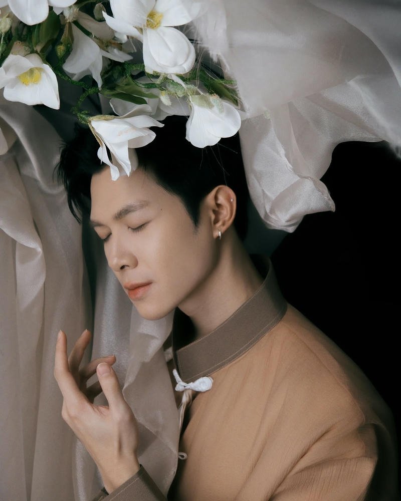 Khoảnh khắc tự nhiên của Anh Tú Atus cuốn hút