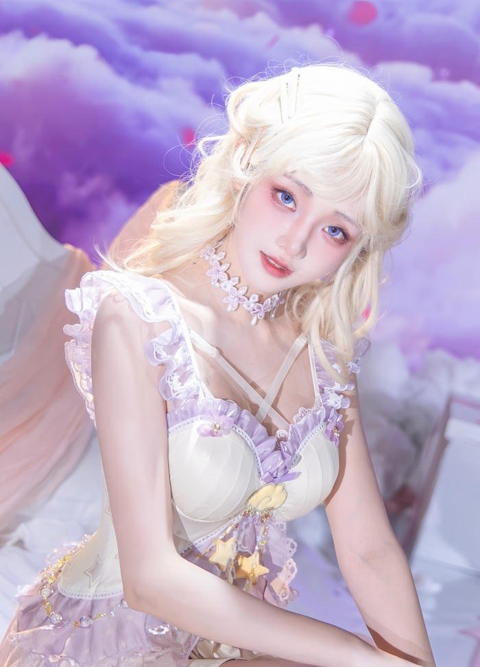 Khung cảnh sáng tạo gái xinh cosplay anime nét