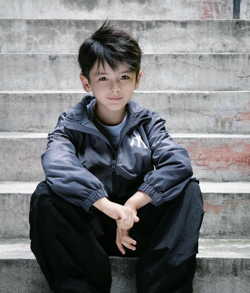 Nam sinh gọn gàng trong ảnh trai đẹp 13 tuổi cực mê