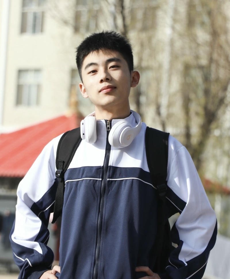 Nam sinh phong cách học đường trẻ trung ảnh trai đẹp 2k10