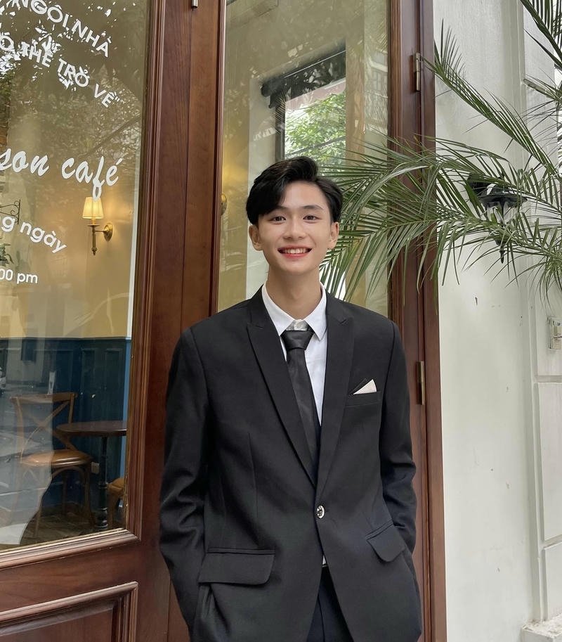 Nam thần Việt Nam với thần thái trẻ trung