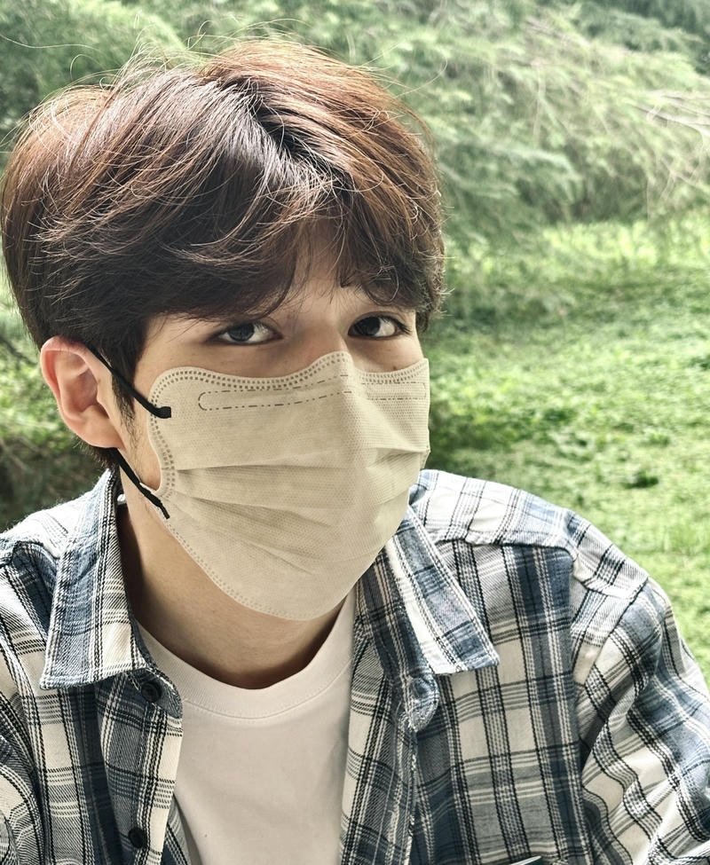 Nam thần mạng xã hội kiểu ảnh nam đẹp trai che mặt