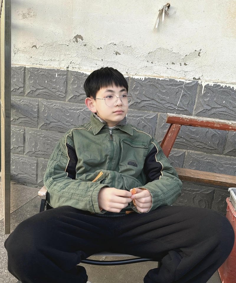 Nét dễ thương trên gương mặt chàng trai ảnh trai đẹp 2k12