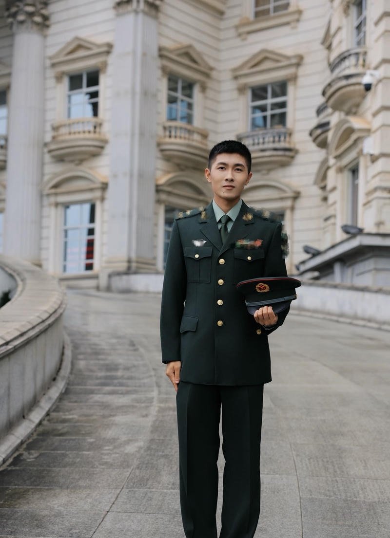 Nét giản dị nhưng cuốn hút của quân nhân đời thường