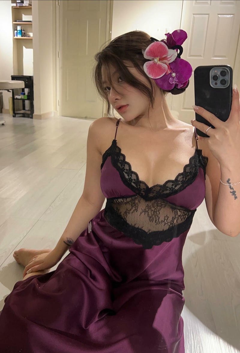 Người mẫu nữ mlem với phong cách nhẹ nhàng