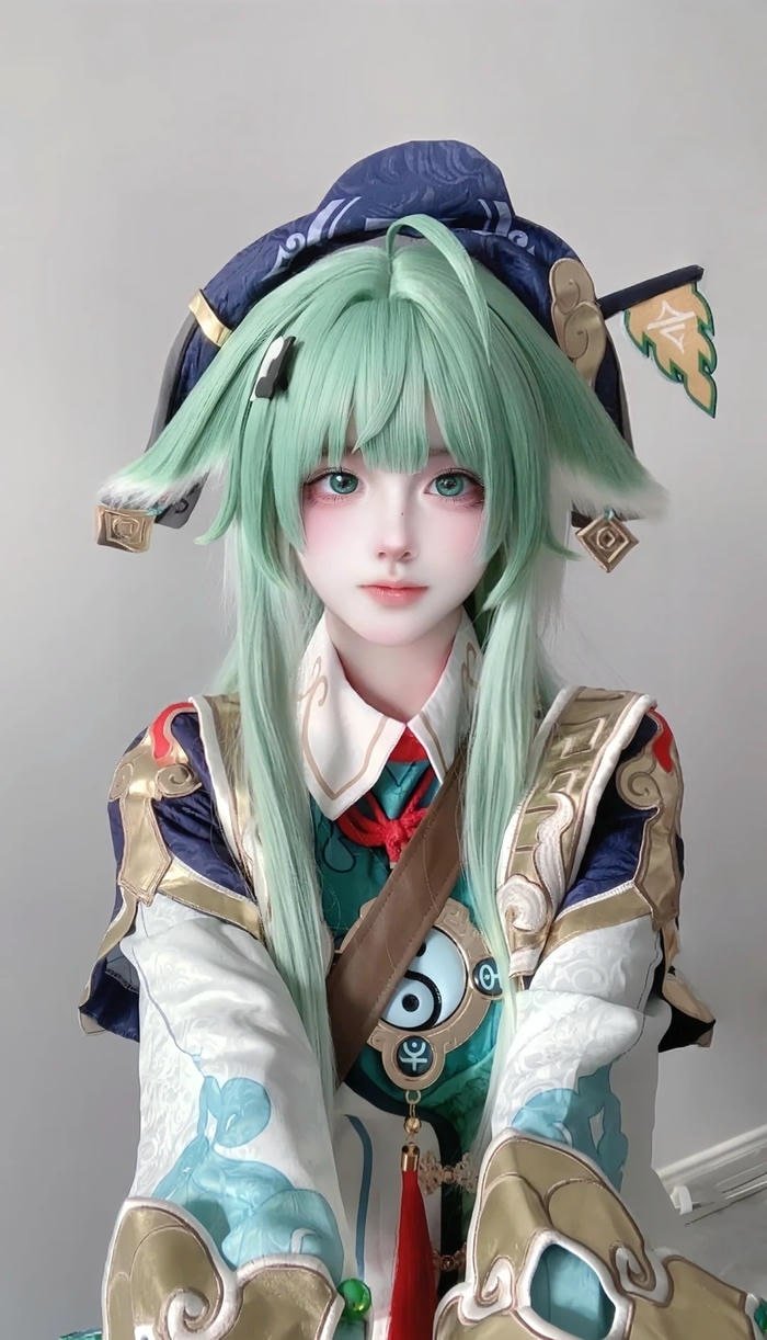 Outfit nhân vật anime nữ với phong cách cosplay