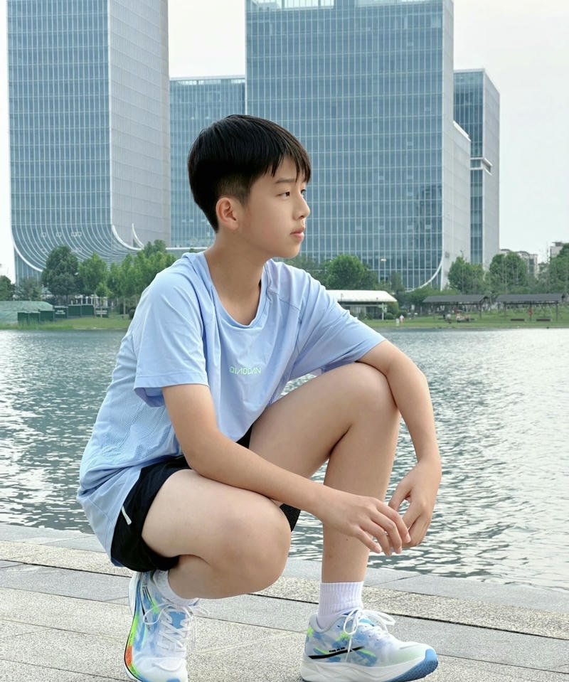 Phong cách học sinh năng động trong bộ ảnh trai đẹp 2k11